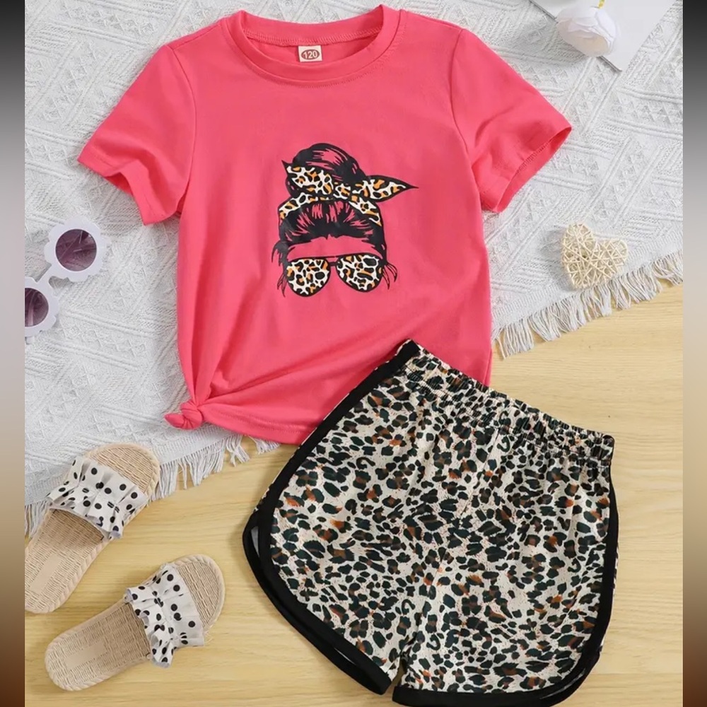 New 2 Piece Pink Graphic Tee and Leopard Print Shorts Set Size 6/7